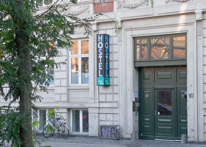 Zentrales Hotel: Where To Sleep